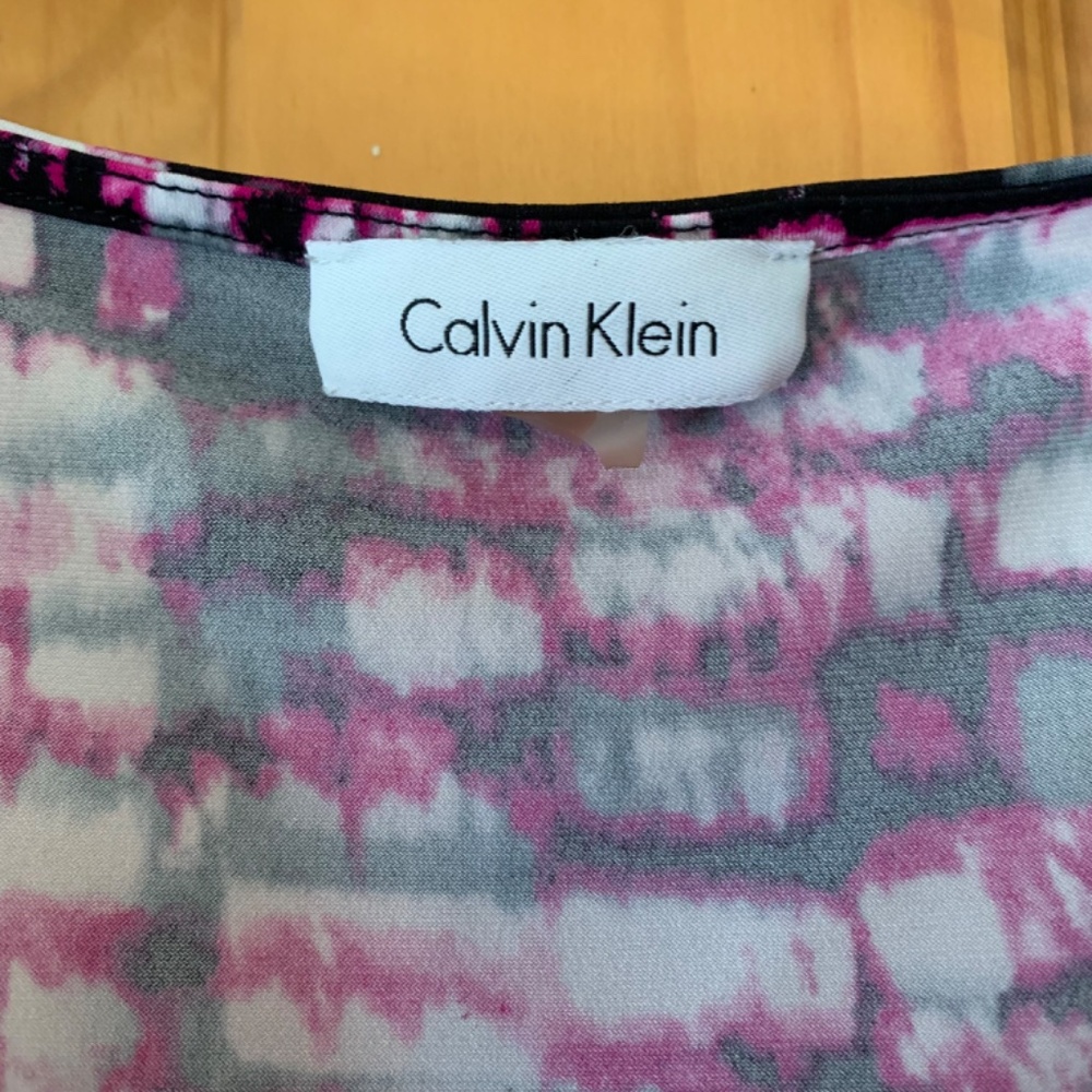 Calvin Klein Pink and Black Top - Picture 7 of 7